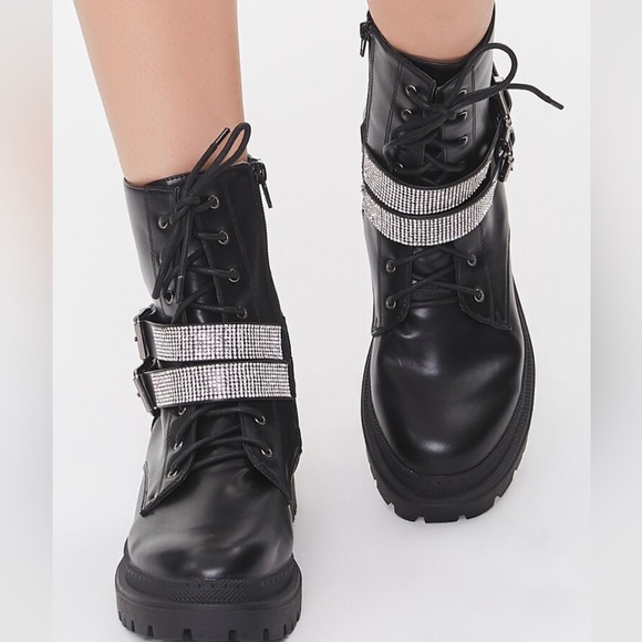 combat booties forever 21 - Picture 1 of 4